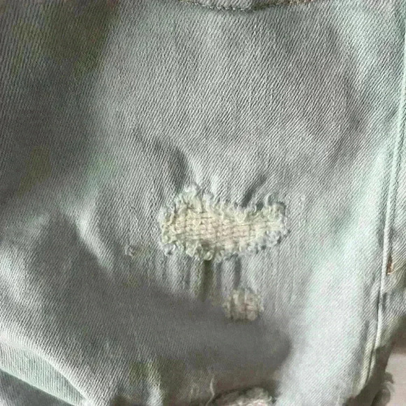 Old Navy O.G straight secret smooth pockets cutoff denim shorts sz 6, button-fly - Picture 4 of 6